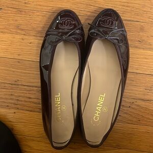Chanel flats in burgundy color lightly  worn